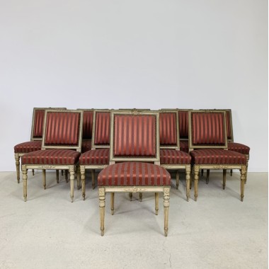 Chaises Epoque Louis XVI bois mouluré, sculpté et laqué XVIIIe