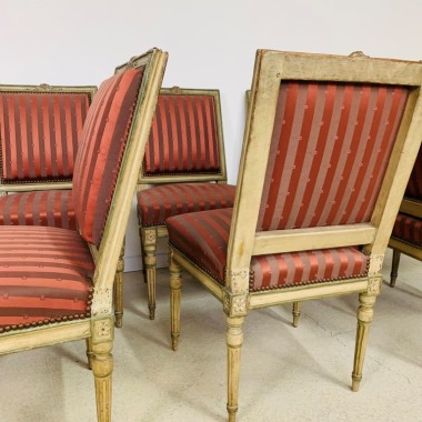 Chaises Epoque Louis XVI bois mouluré, sculpté et laqué XVIIIe